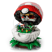 Poké Ball LEGO 72154 abierta con escenas en el interior